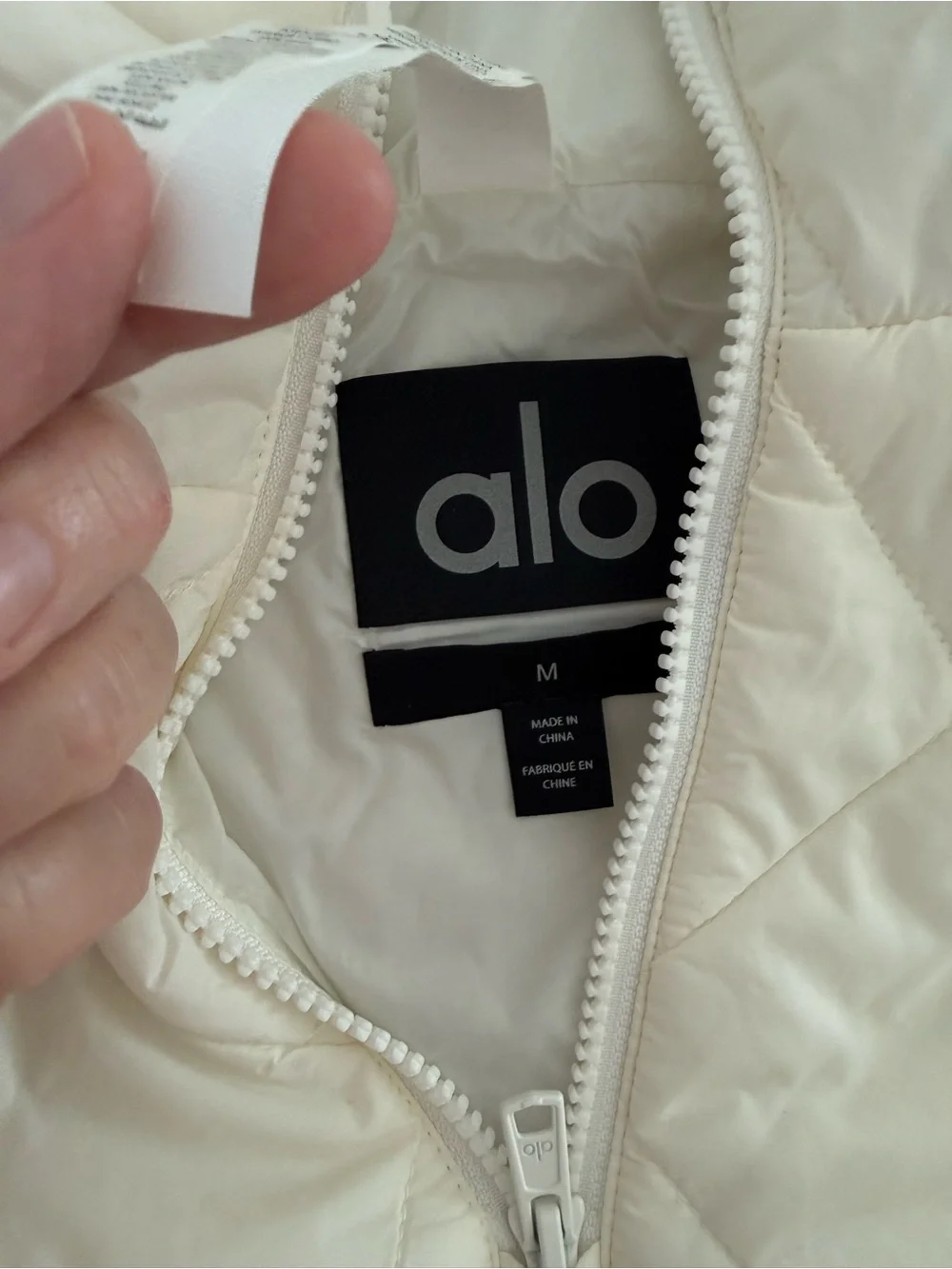 ALO Yoga White Quilted Cropped Hooded Vest